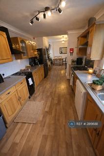 1 bedroom in a house share to rent, Sandecotes Road, Poole, BH14