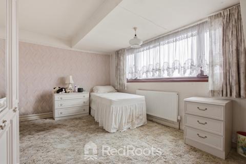 2 bedroom semi-detached bungalow for sale, Mill Lane, Doncaster DN4