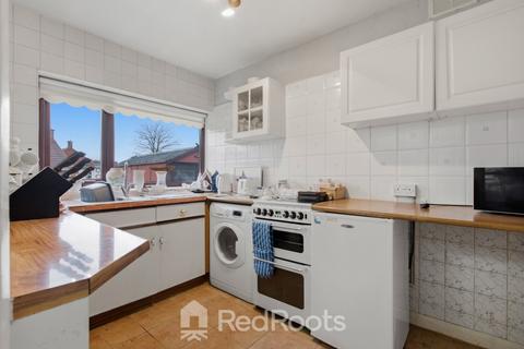 2 bedroom semi-detached bungalow for sale, Mill Lane, Doncaster DN4