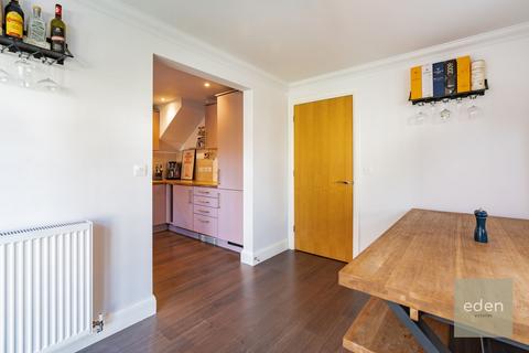 3 bedroom semi-detached house for sale, Elan Close, Kings Hill, ME19