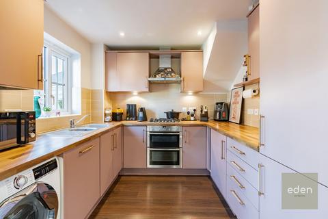 3 bedroom semi-detached house for sale, Elan Close, Kings Hill, ME19