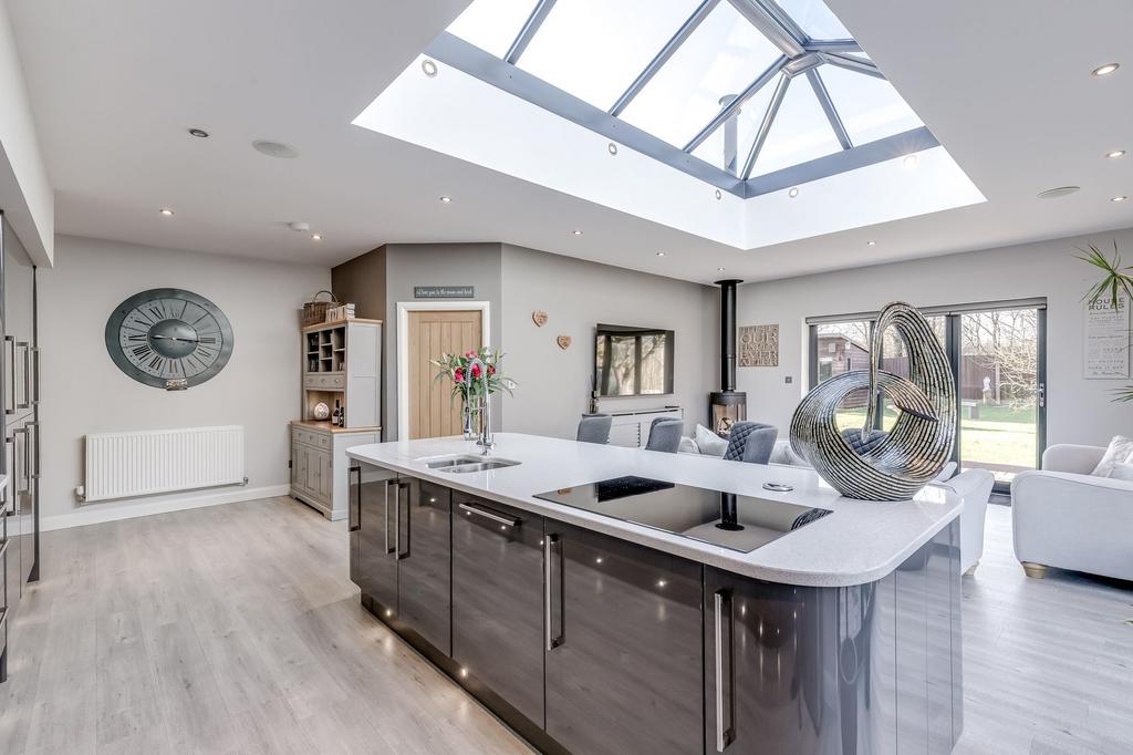 Kitchen/Family Room