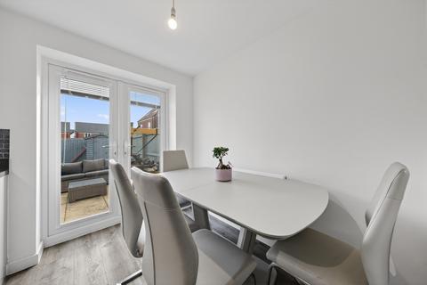 undefined, Manningham Lane, Barton Seagrave, NN15