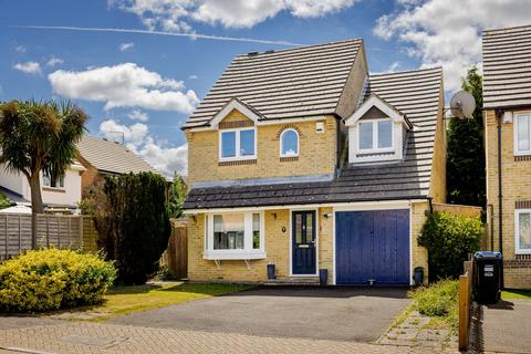 Montague Drive, Caterham, CR3