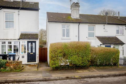 2 bedroom end of terrace house for sale, Park Road, Caterham, CR3