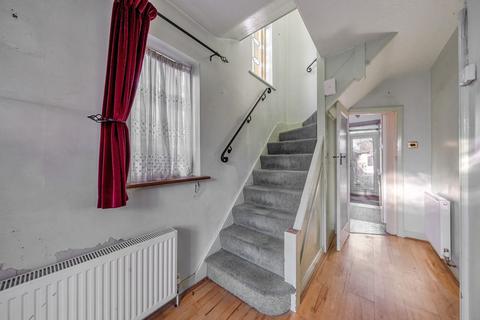 3 bedroom end of terrace house for sale, Aragon Road, Kingston Upon Thames, KT2