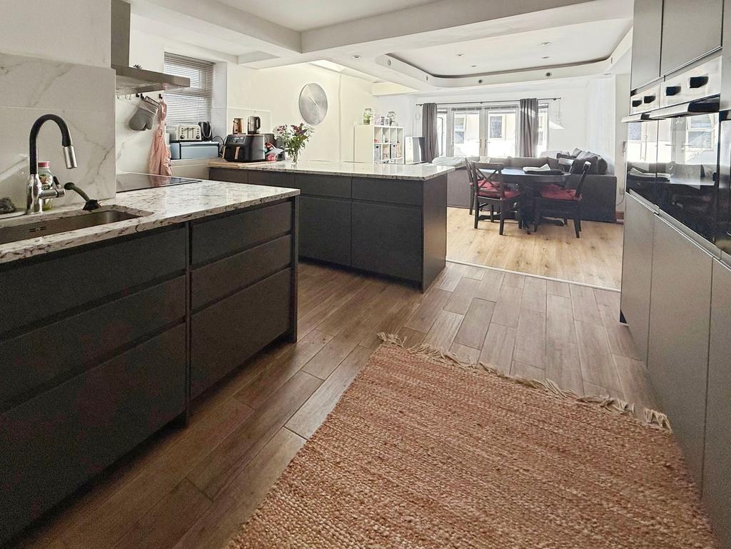 Kitchen/Living Room