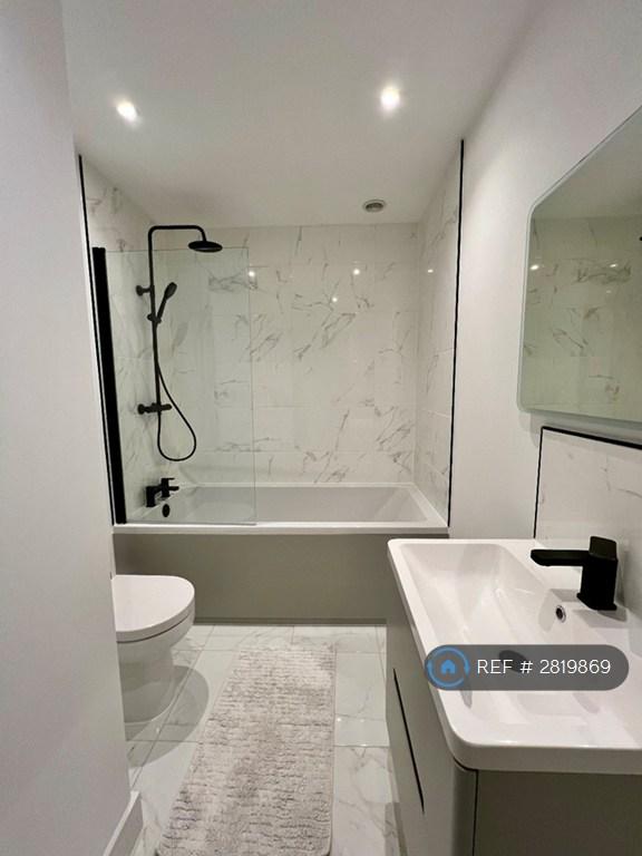 Main Bathroom