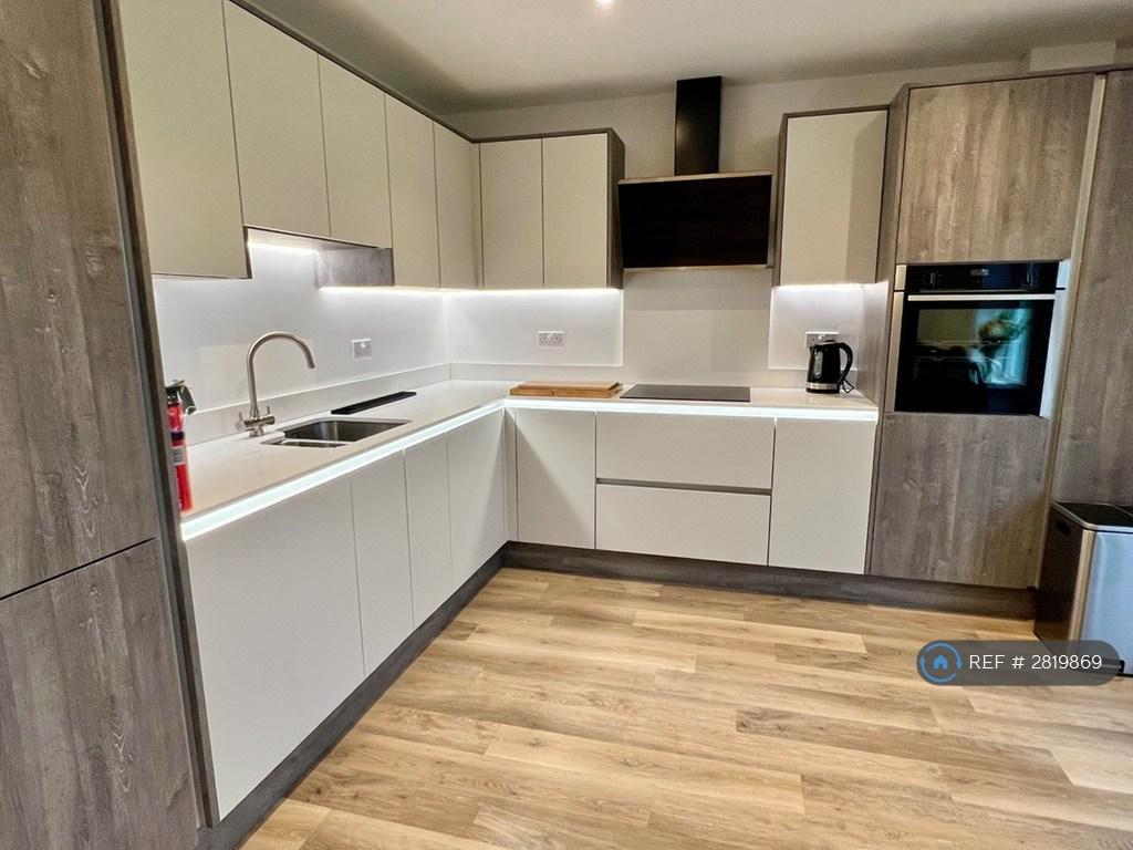 Kitchen Fully Fitted