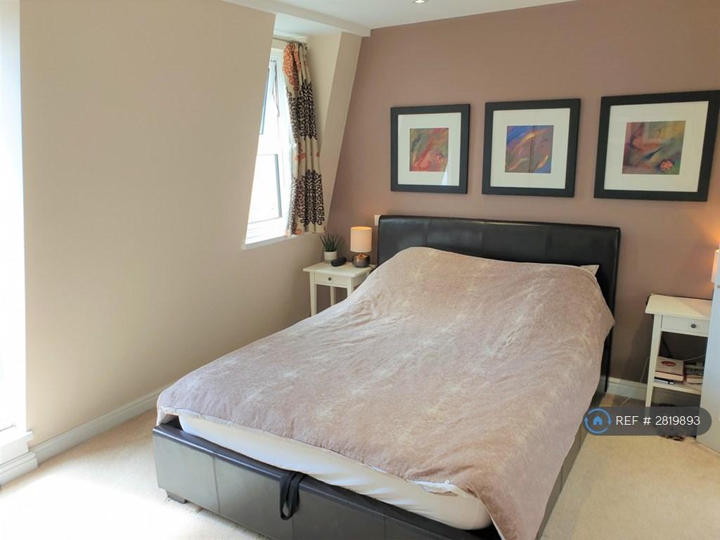 Large Master Bedroom #1