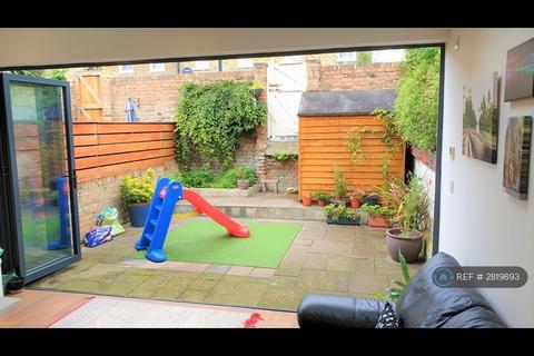undefined, Hassett Road, London, E9