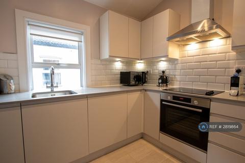 undefined, Waldegrave Road, Teddington, TW11