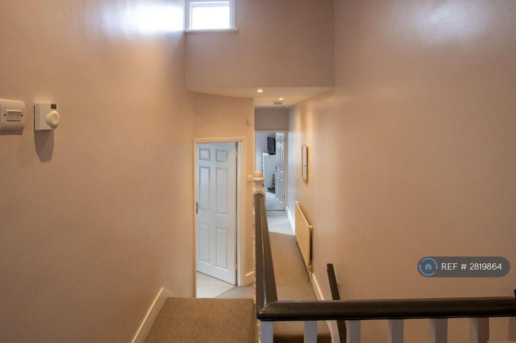 Mezzanine Hallway