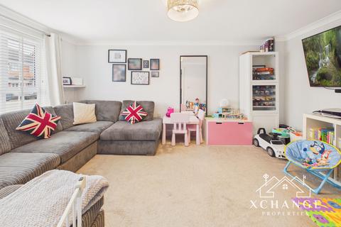 3 bedroom terraced house for sale, Chaytor Drive, Nuneaton CV10