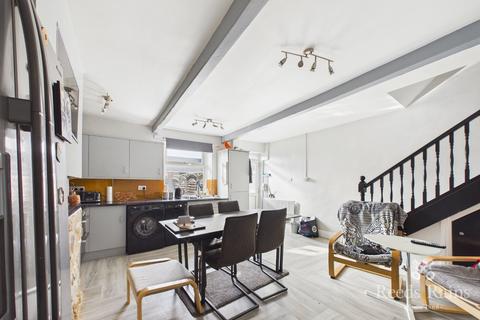 3 bedroom terraced house for sale, Hollinbank Lane, West Yorkshire WF16