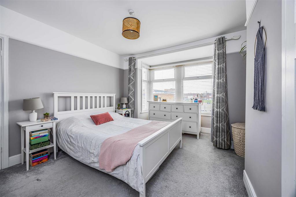 9 Lakeside Avenue, Portsmouth-Small-Portico Marketi