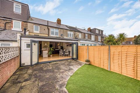 3 bedroom terraced house for sale, Lakeside Avenue, Portsmouth PO3