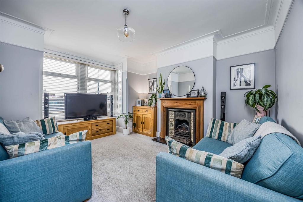 9 Lakeside Avenue, Portsmouth-Small-Portico Marketi