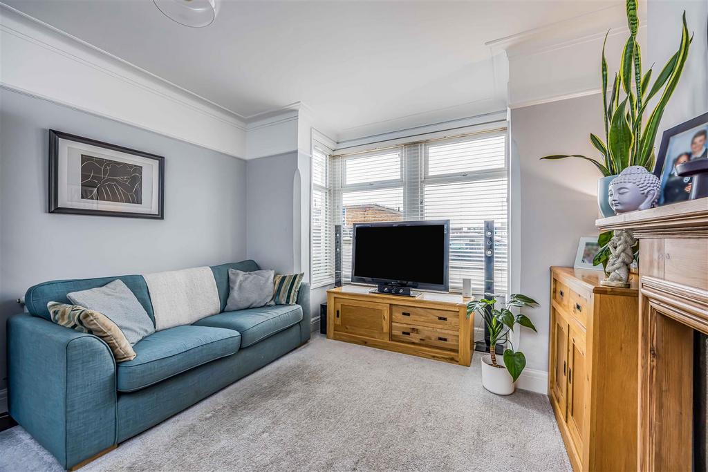 9 Lakeside Avenue, Portsmouth-Small-Portico Marketi