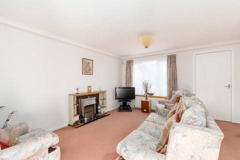 undefined, 18 Carnbee Park, Liberton, EDINBURGH, EH16 6GH
