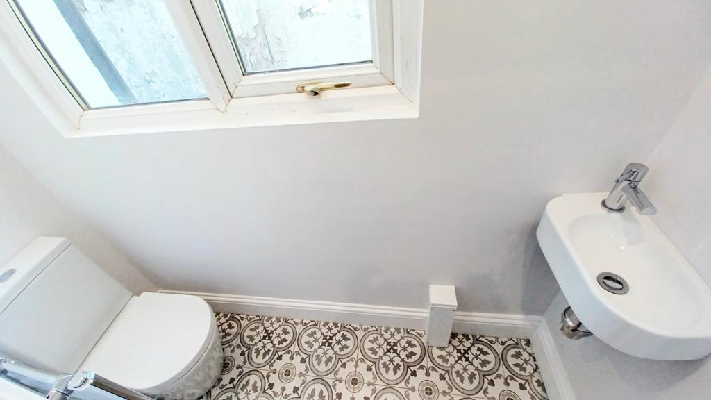 Ground floor wc