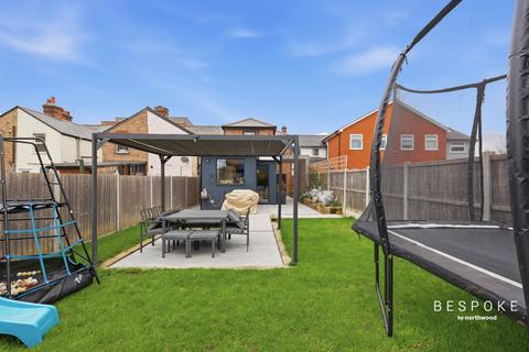 3 bedroom detached house for sale, Victoria Road, Chelmsford, CM1