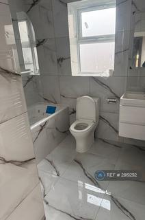 2 bedroom flat to rent, Hayes, Hayes, UB3
