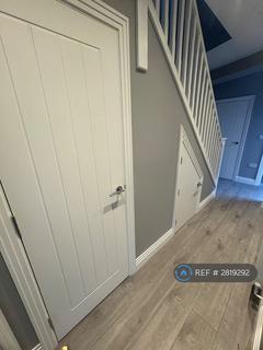 2 bedroom flat to rent, Hayes, Hayes, UB3