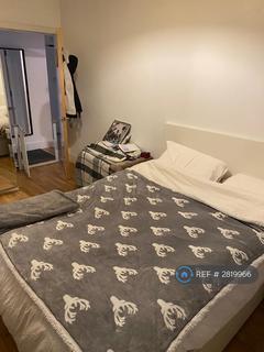 2 bedroom flat to rent, Ashvale Road, London, SW17