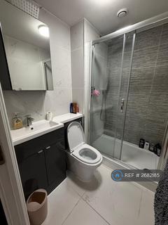 2 bedroom flat to rent, Twelve Trees Close, London, E3