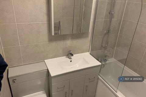 1 bedroom flat to rent, Frogmore, London, SW18