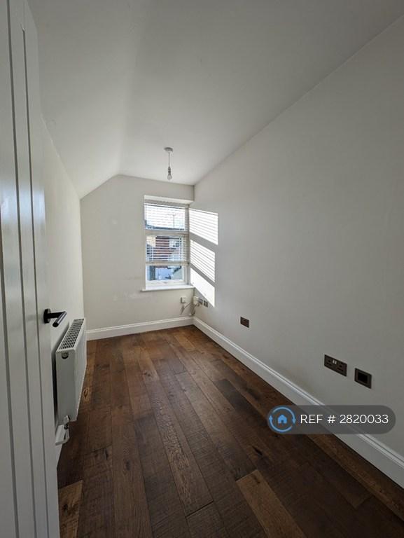 Office / Bedroom 3