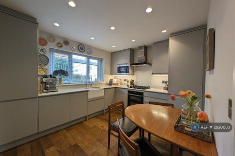 undefined, Gawcott Road, Buckingham, MK18