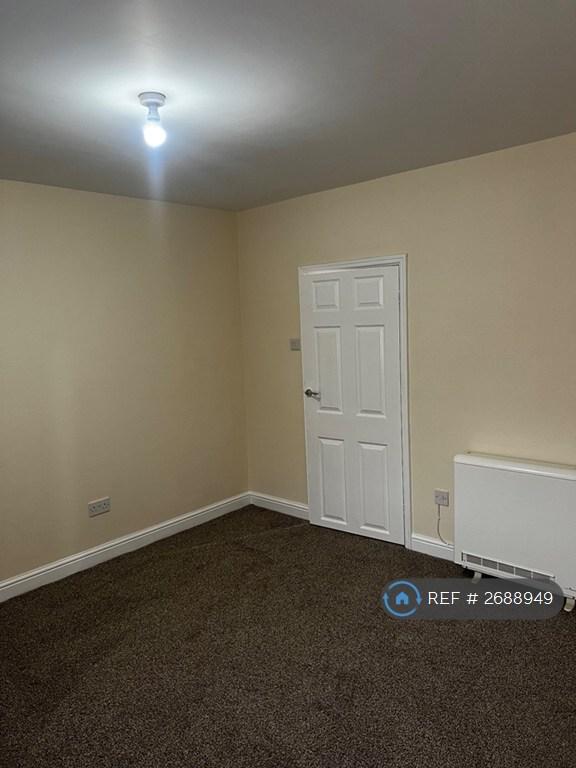 Bedroom / Living