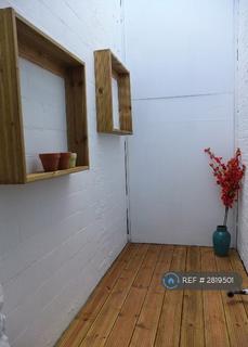 2 bedroom flat to rent, Coldharbour Lane, London, SW9