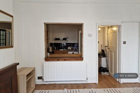 2 bedroom flat to rent, Coldharbour Lane, London, SW9