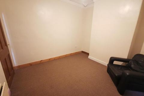 2 bedroom property to rent, Tarring Street, STOCKTON-ON-TEES TS18