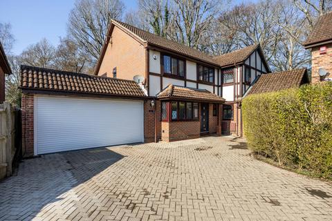 undefined, Copthorne, Crawley RH10