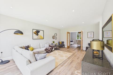 4 bedroom detached house for sale, Cross Road, Tadworth, KT20