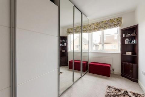3 bedroom terraced house for sale, Kibble Close, Romford, RM6