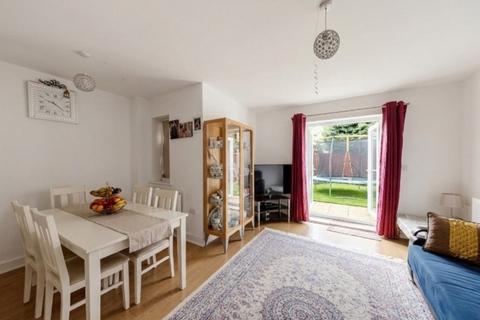 Kibble Close, Romford, RM6