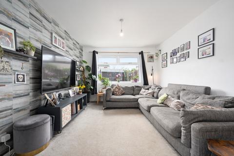 2 bedroom terraced house for sale, 33 Meldrum Court, Dunfermline, KY11 4XR