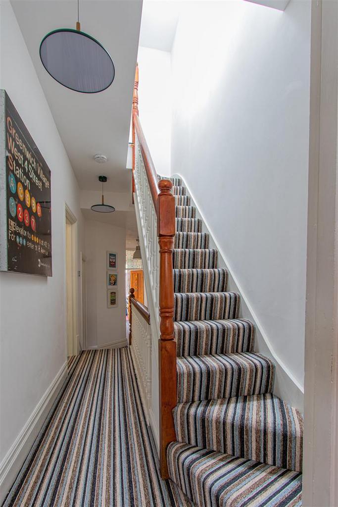 Roath Court Road 21-8.jpg
