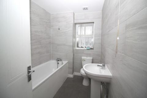 2 bedroom terraced house for sale, Dahlia Gardens, Essex, IG1