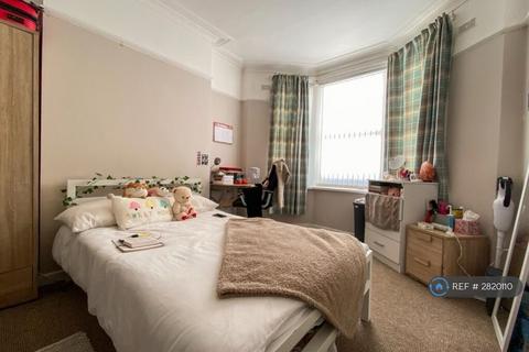 undefined, Dogfield Street, Cardiff, CF24