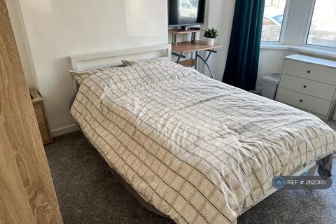 undefined, Dogfield Street, Cardiff, CF24