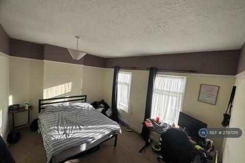 undefined, Cedar Road, Northampton, NN1