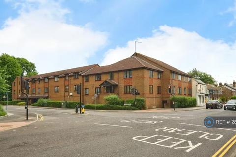 1 bedroom flat to rent, Linden Place, Staines-Upon-Thames, TW18