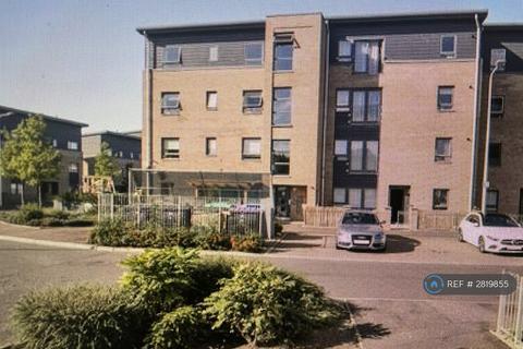 2 bedroom flat to rent, West Pilton Way, Edinburgh, EH4