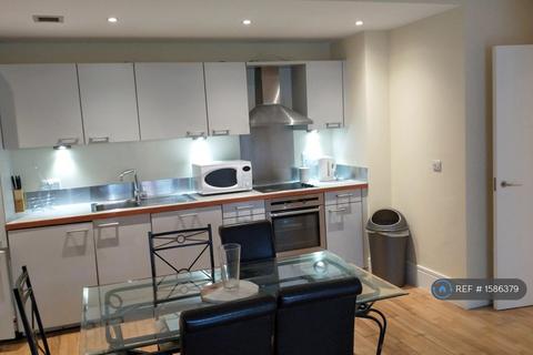 2 bedroom flat to rent, Lower Chatham Street, Manchester, M1